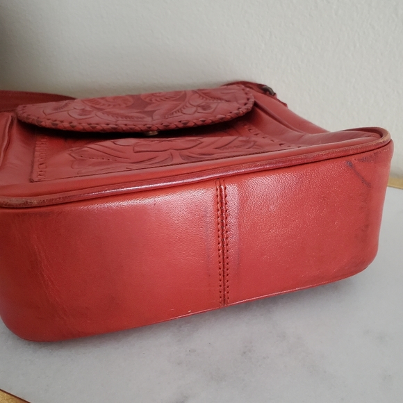 Hand Tooled Burnt Orange Leather Mexico - Picture 14 of 16